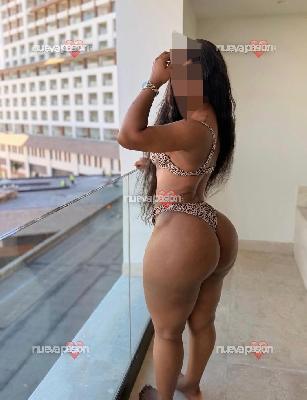 Caliente cañera en espera de un buen amante