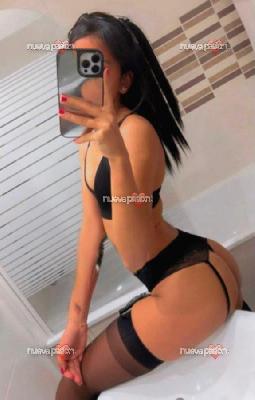 MADURITA FLAQUITA COLOR CANELA COMPLETA BESOS CARIÑOSOS CON LENGUA