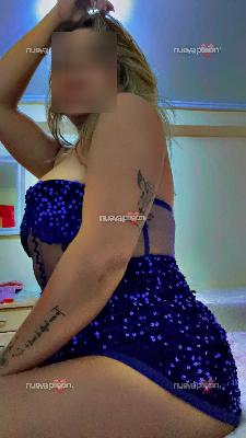 Nenita sensual y extrovertida