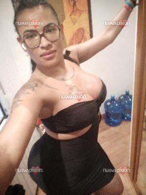Brasileña  alexia manciny de vuelta en tu ciudad
