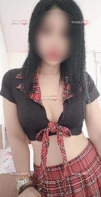 Nueva chica  orientale asiatica japonesa cariñosa guapísima