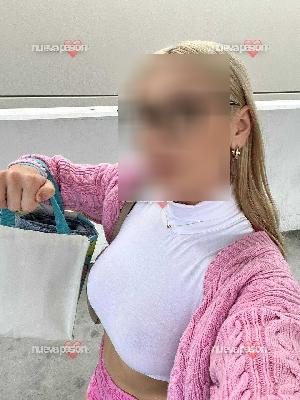 MUJER DISPONIBLE PARA SEXO Y MASAJES