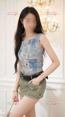 ASIÁTICAS ELEGANTES ATRACTIVAS, PALAMÓS