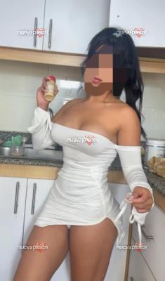HERMOSA COLOMBIANA GARGANTA PROFUNDA