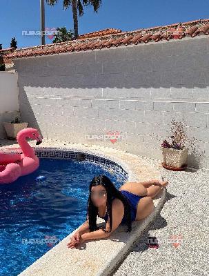 SOY  MIA  BOMBA DE SEXO FIESTA A TOPE  MUJER  CHICA  FIESTERA