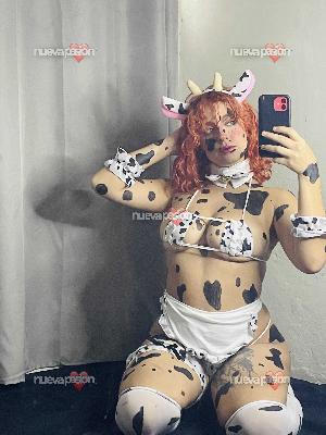 Tu putita pelirroja favorita dominante y sumisa