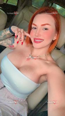 Hermosa peliroja novedad