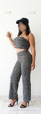 Nahomy soy una jovencita caliente por la zenia