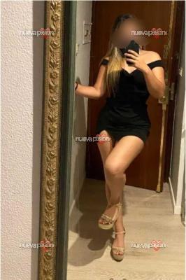 Karina, ardiente, candente y cachonda!!