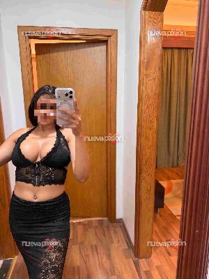 Hola soy Ariel, una chica cachonda colombiana llena de energía, fogosa, ardiente y divertida,  trato de novios ven conmigo y compruébalo una mezcla típica de ternura y picardía, atiendo las 24 horas del día 😈🤤🔥