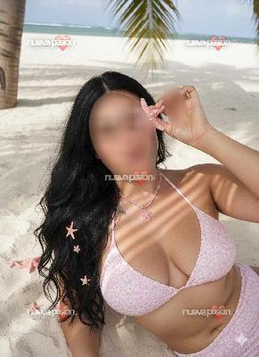 DANIELA-FUEGO LENTO, MANOS EXPERTAS Y PLACER SIN PRISA