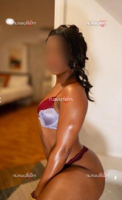 DESEOSA LUJURIOSA Y COMPLACIENTE VEN A DISFRUTAR