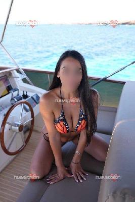 Ofrezco encuentros sexuales sin tabúes.