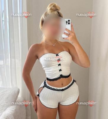 IMPLICADA CACHONDA MORBOSA DESEOSA DE PLACER