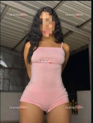 Morena con culo grande nueva en Granada CENTRO