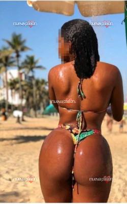 ZAIRA CUBANA ARDIENTE 24 HORAS EN VECINDARIO