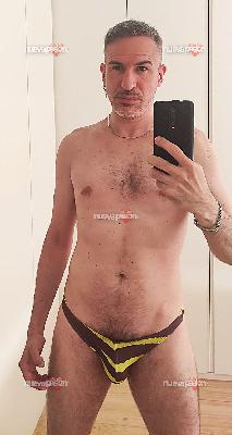 ÁNGEL, MASAJISTA PASIVO MUY CALIENTE Y ESPAÑOL EN PREP