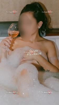 BOMBÓN BRASILEÑO MUY CALIENTE Y APASIONADO