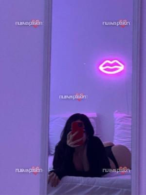 Latina ardiente 🔥  Soy Luciana! 24 años, me gusta la fiesta y divertirme,  Conmigo puedes encontrar compañía, placer y diversión