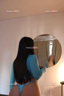LARA INDEPENDIENTE COLOMBIANA 26 AÑOS
