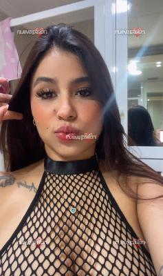 Una jovencita con buenas curvas y muy dispuesta