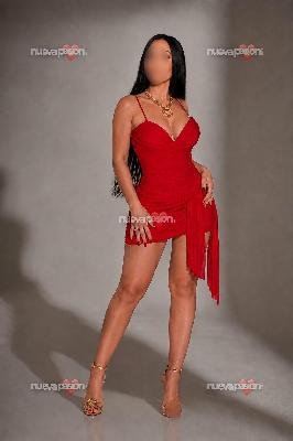 BRENDA LATINA ARDIENTE Y SENSUAL EN LOS CRISTIANOS