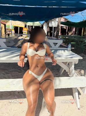 Holis, soy Tamara lista para tragarme toda tu polla disponible