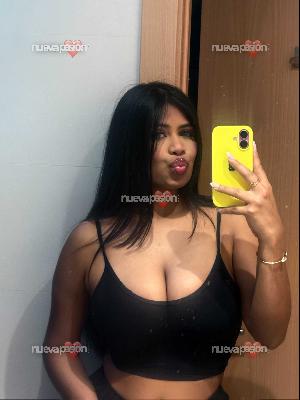 Arami linda morena Joven