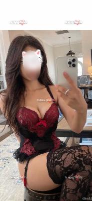 Las chicas asiáticas lo aceptan todo.