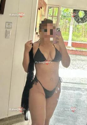 4 amiguitas con ganas de pasarlo bien hoy