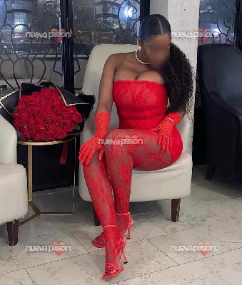 MORENAZA EXPLOSIVA CON OTRA AMIGUITA ESPERÁNDOTE EN PUENTE GENIL CORDOBA
