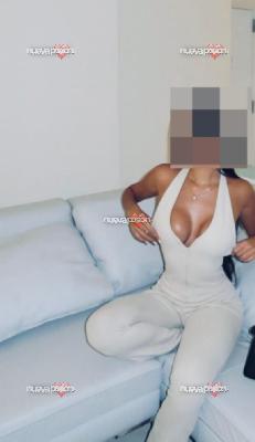 Brunna brasileña explosiva en Alicante centro