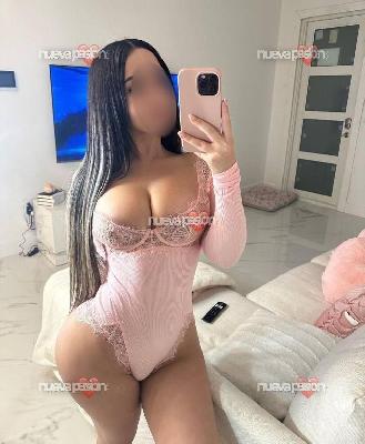 Hola soy 💘Rossy estoy disponible 24/7 mis amores❤️lista para darte el mejor servicio 💕🔥 no dudes en llamarme o escribirme papi espero por ti 💋💕