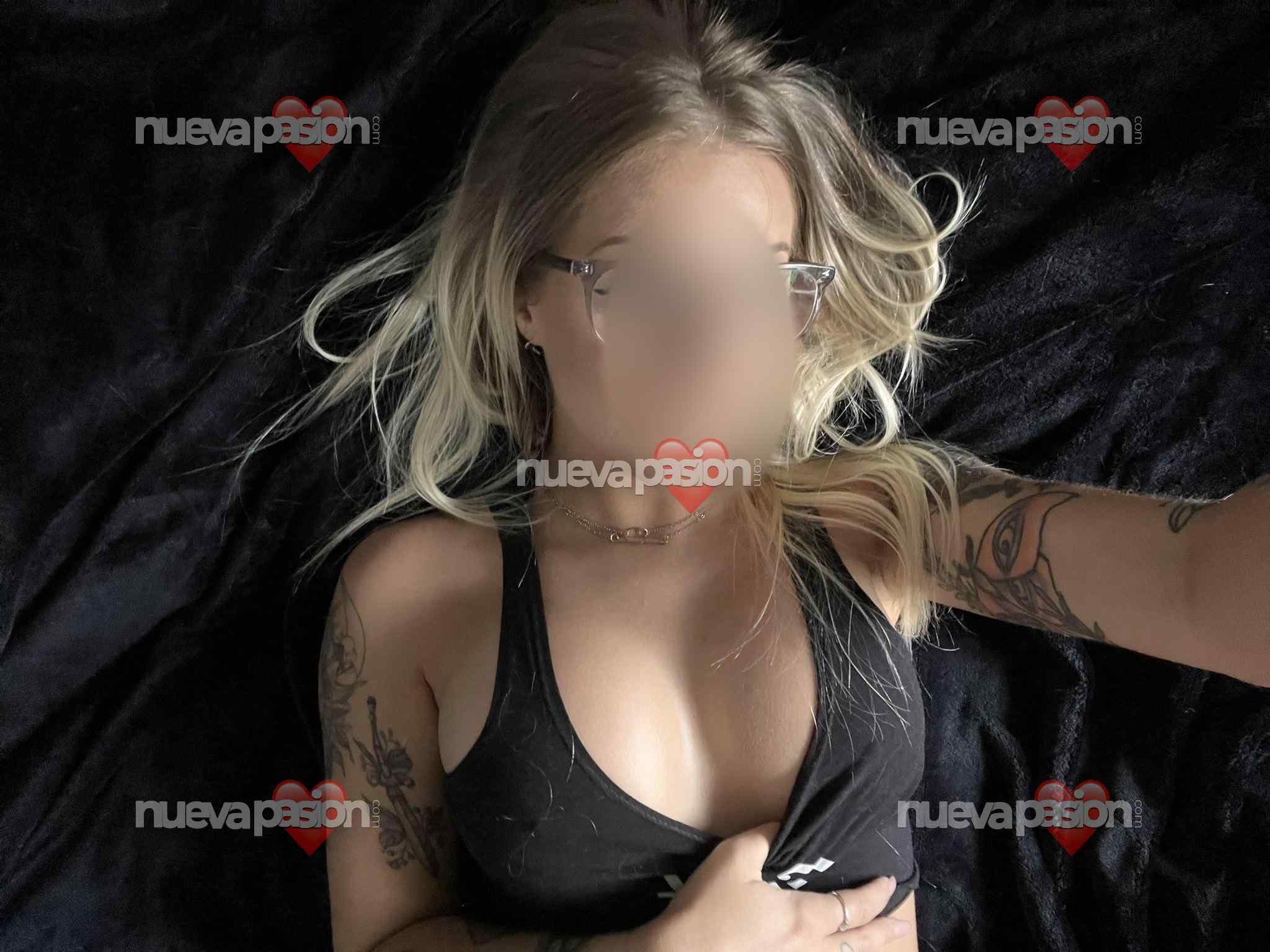 Emily escort Pamplona